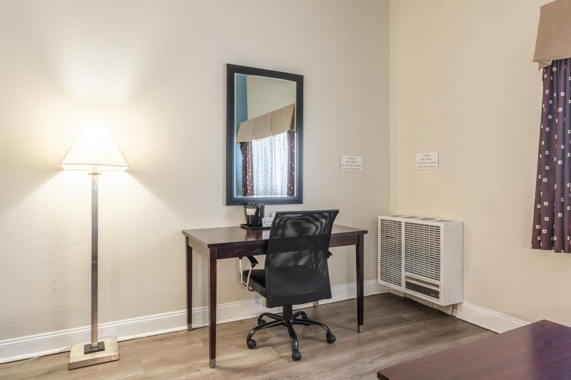 Quality Inn Near Mammoth Mountain Ski Resort Mammoth Lakes Room photo